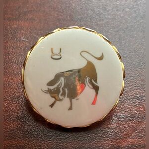 ♉️Vintage Taurus Zodiac Brooch Pin✨